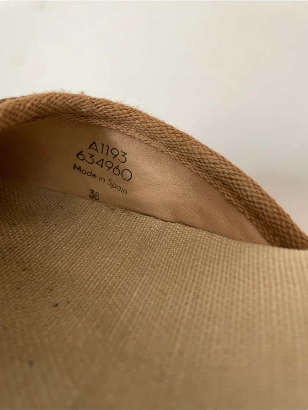 Boden Tan and Cream Woven Espadrille Wedge Ankle-Tie Sandals size 38/ 7.5 .